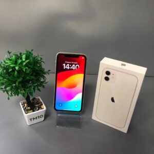 Мобильный телефон Iphone 11  64