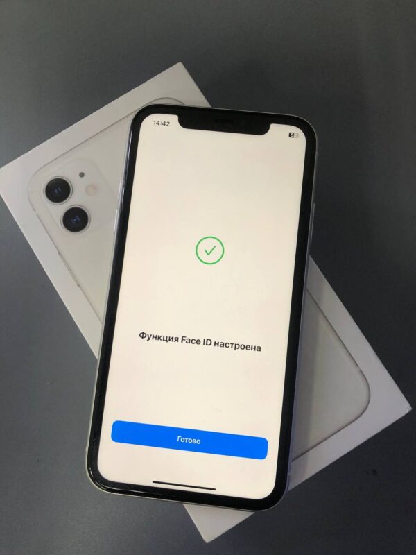 Мобильный телефон Iphone 11  64